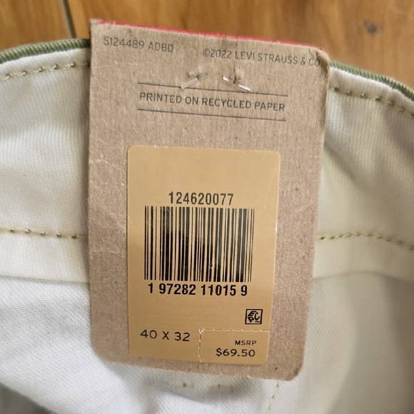 LEVIS Ace Cargo Pant 40x32 Olive Relaxed
Fit Tapered Leg Double Pocket NEW - Picture 4 of 11